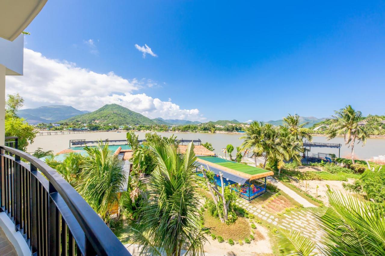 Oyo 426 Klaus Resort Nha Trang Buitenkant foto
