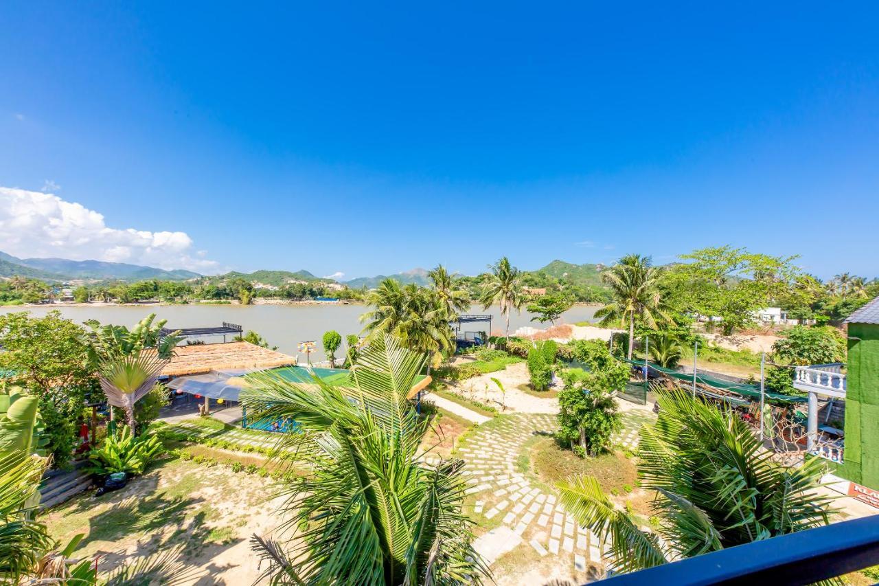 Oyo 426 Klaus Resort Nha Trang Buitenkant foto